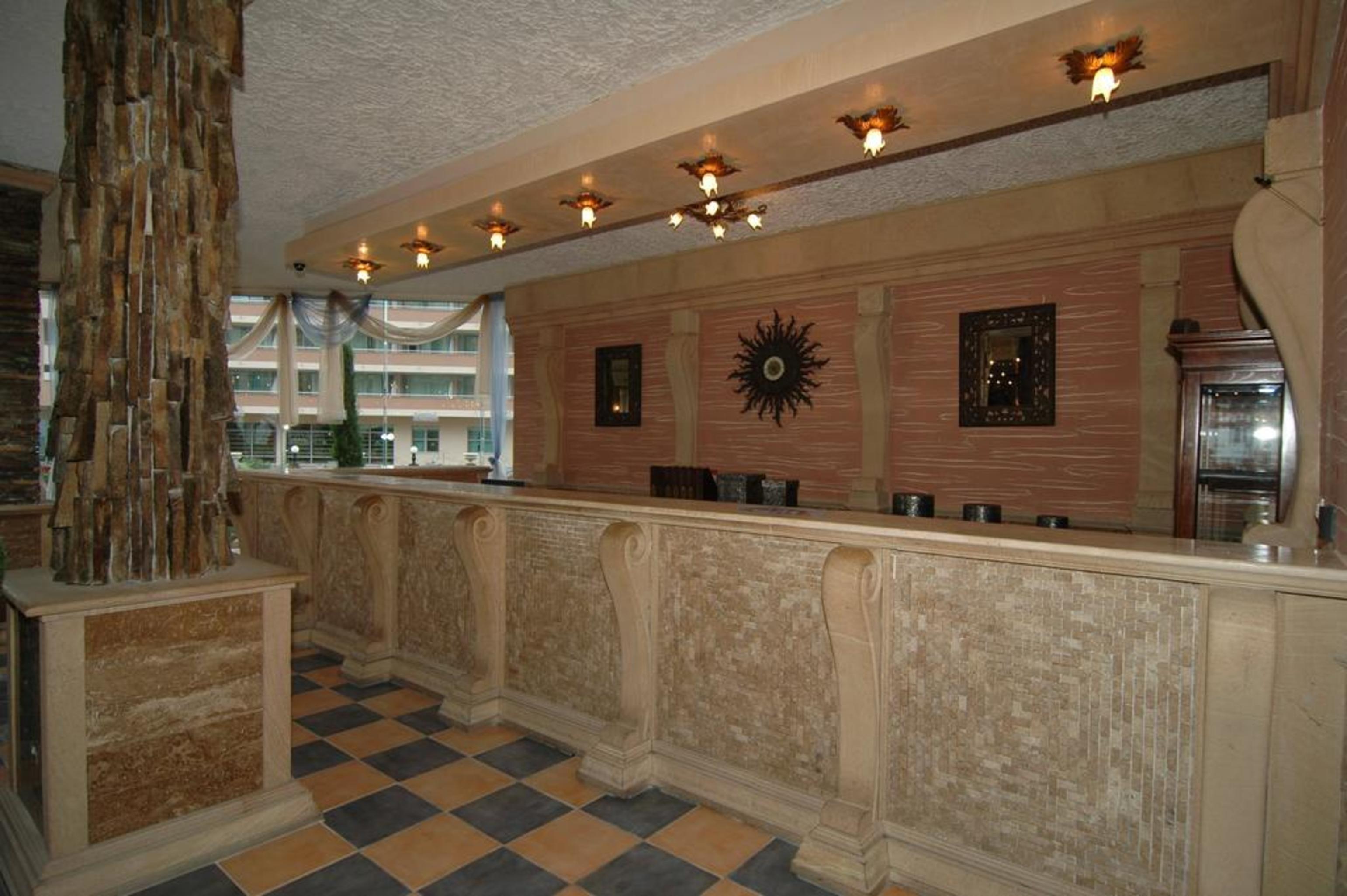 Atrium Beach Hotel Elenite Bagian luar foto